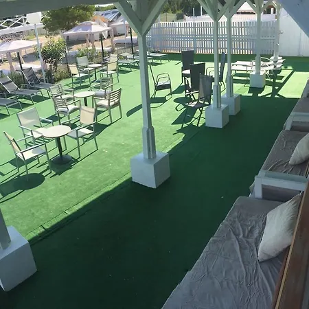 Oliwood Apartahotel